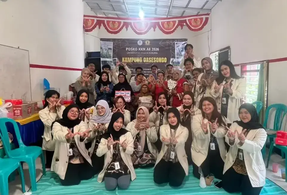 Bantu Warga Surabaya, Mahasiswa UWKS Sulap Minyak Jelantah Jadi Lilin Aromaterapi Hingga Buat Web Pengelolaan Sampah
